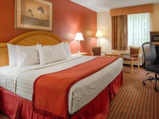 Best Western Center Inn Вирджиния-Бич Номер фото